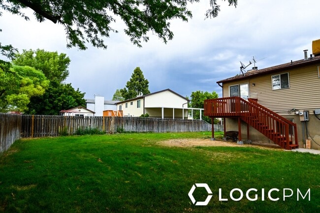 Photo - 6492 Fernbrook Dr