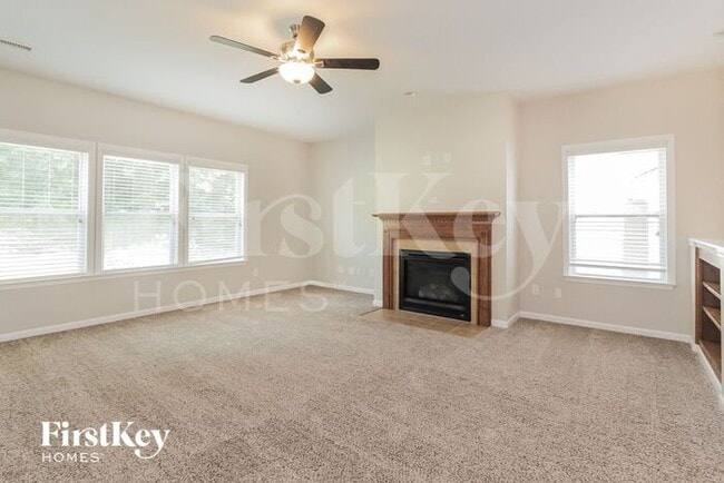 Photo - 111 N Cromwell Dr
