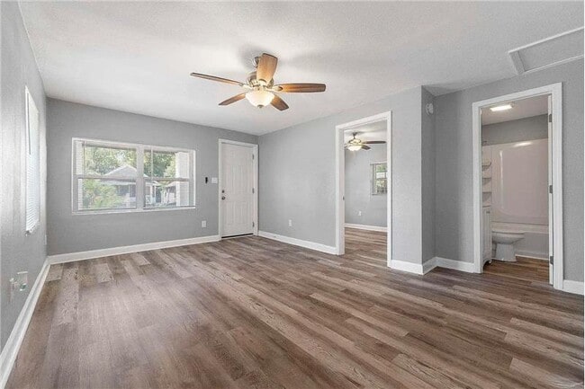 Photo - 312 E Brainerd St