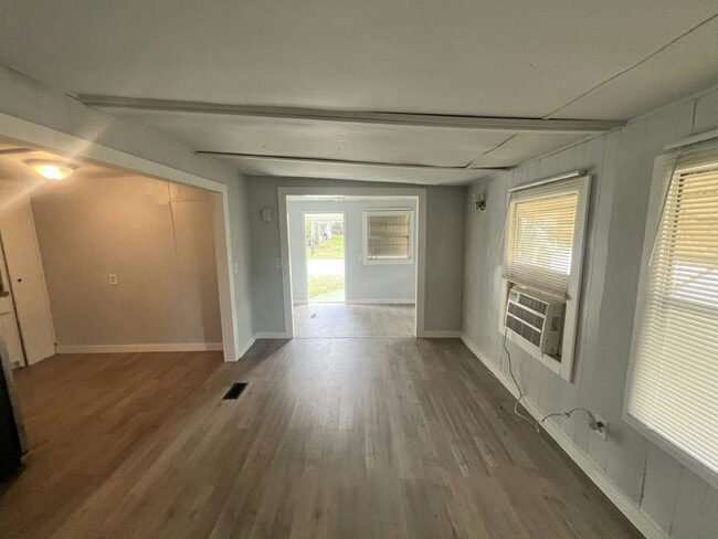 Photo - 2208 Chicago Cubs St