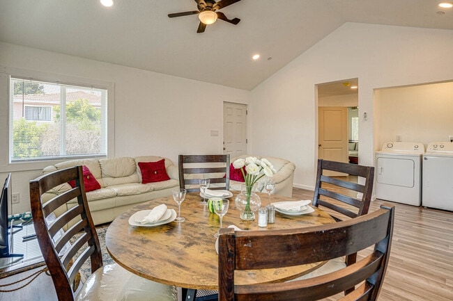 Photo - 1120 Sunrise Hill Unidad ID1305282P