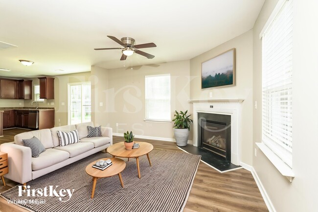 Photo - 1540 Weatherend Dr