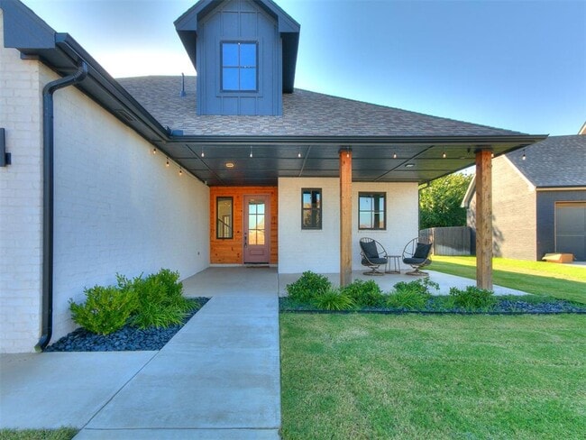 Photo - 2117 Aminas Wy