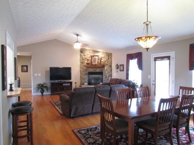 Building Photo - Available September 9th!!