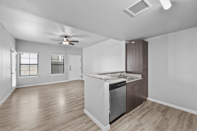 Photo - DISTRICT AT PELLICANO