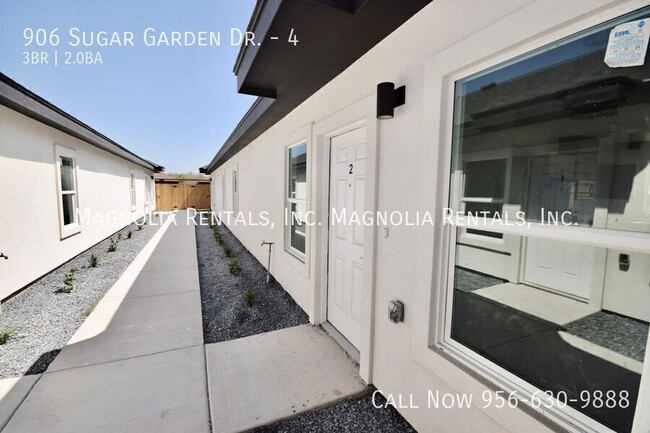 Photo - 906 Sugar Gdn Dr Unit 4