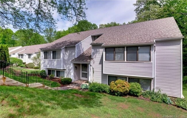 Building Photo - 53 Brookwood Dr Unit B