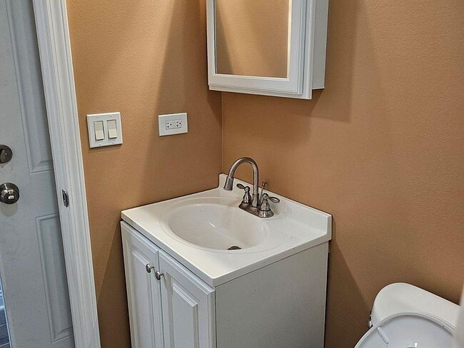 Photo - "Spacious 2-Bedroom Oasis on W Fillmore St – 1496 Sq Ft of Comfort in Chicago's Heart!"