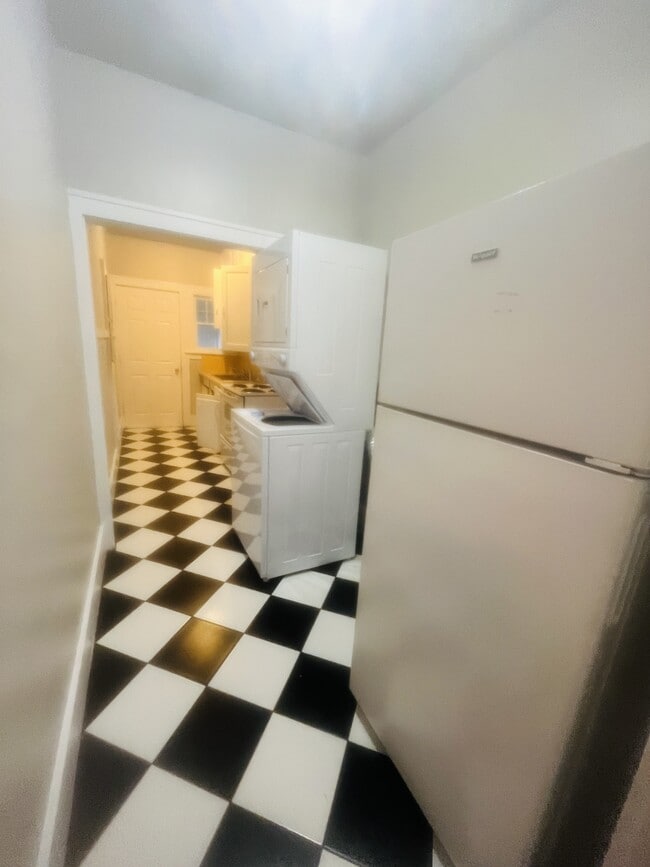 Photo - 1831 W Park Pl