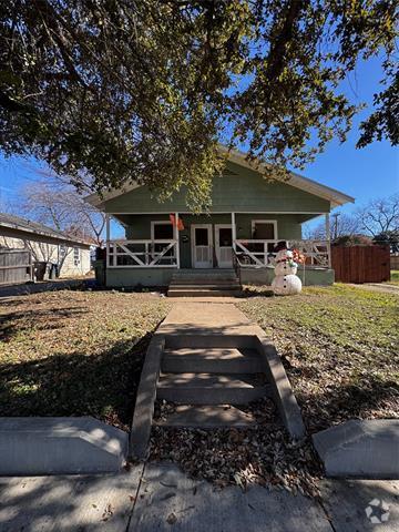 Building Photo - 3015 8th Ave Rental