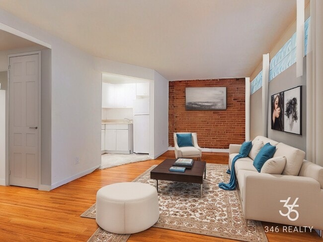 Building Photo - First Avenue Rental