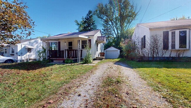 Photo - Cute Single story ranch with basement, 1 c...
