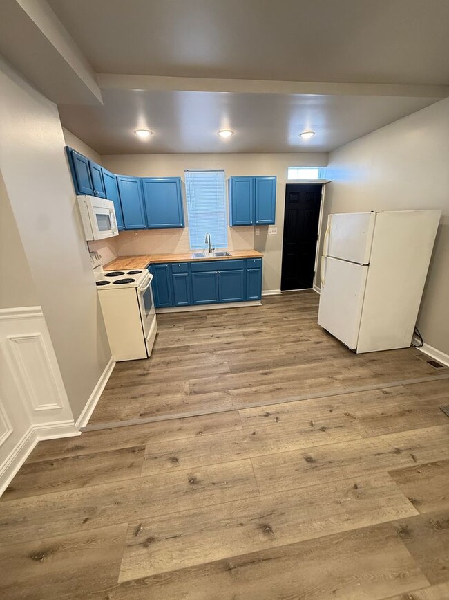 Photo - Stunning 3BR / 2BA Rowhome Blending Historic Charm & Modern Living