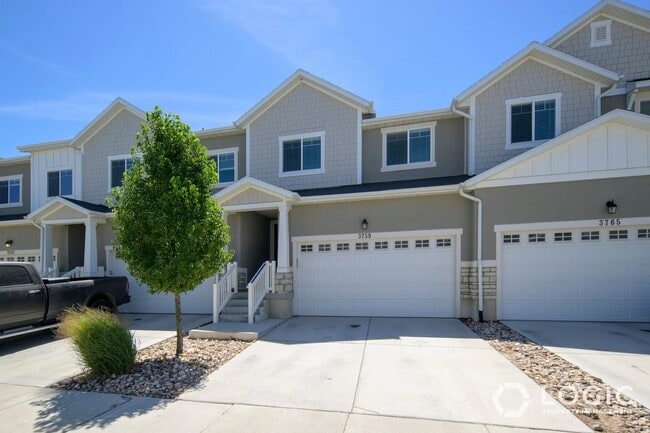 Building Photo - Beautiful Townhome in Lehi UT