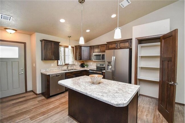 Photo - 2428 E Meadowside Pl