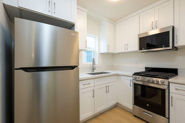 Photo - 914 E Martin Luther King Jr Blvd Unidad 914