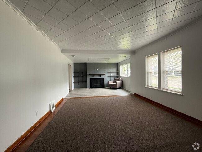 Building Photo - 109 W 9th Ave Rental