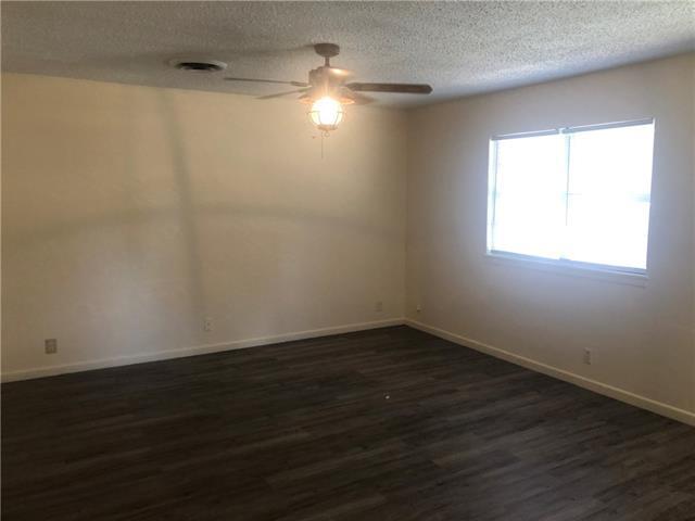 Photo - 502 Kennedy St