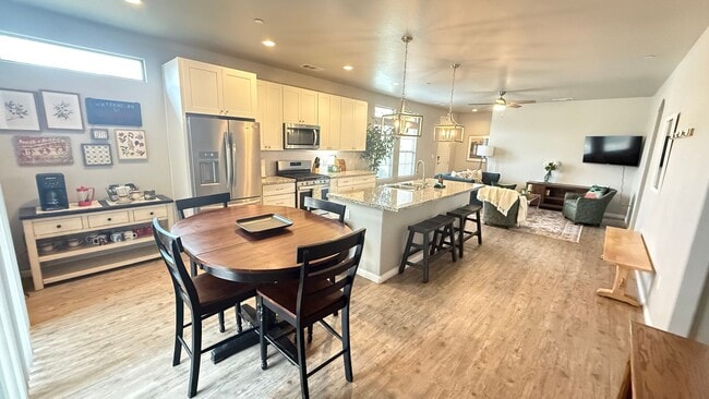 Photo - Fully Furnished Short or Long Term Modern Home