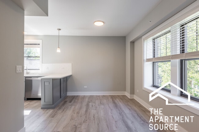 Photo - 1133 Oak Ave Unit W1