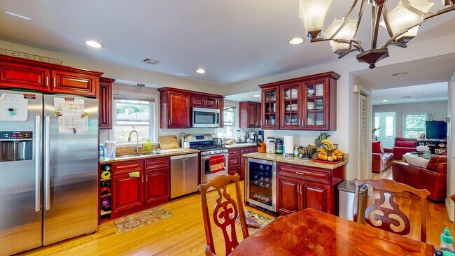 8 North St Unit 2nd Flr