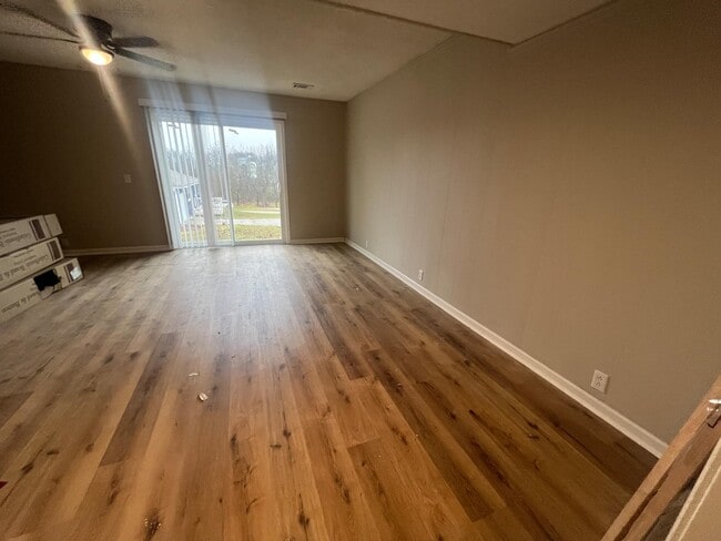 Photo - 148 SE 421st Rd