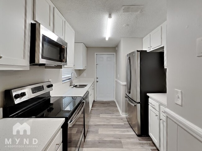 Building Photo - 10983 Witchaven St Rental