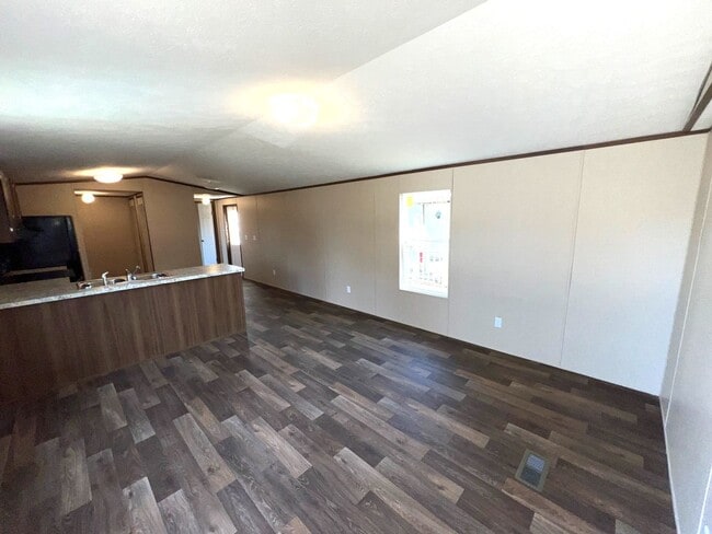 Photo - 1627 Coleman Rd Unit Oxford Estates 25