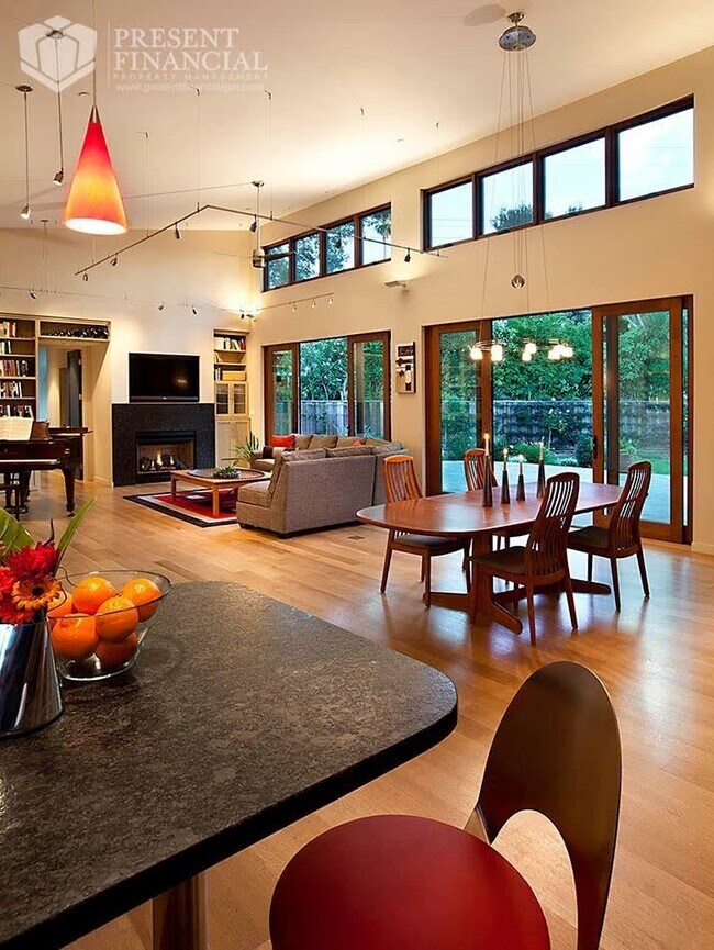 Photo - 4 br, 3 bath House - 1930 Edgewood Dr