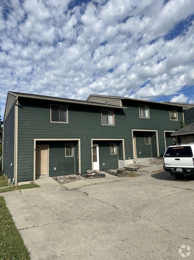 Building Photo - 2 bedroom in Billings MT 59101 Rental
