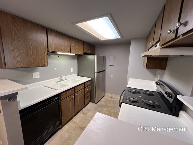 Photo - Spacious 2 Bed, 2 Bath Condo – Prime Lowry... Unit I-102