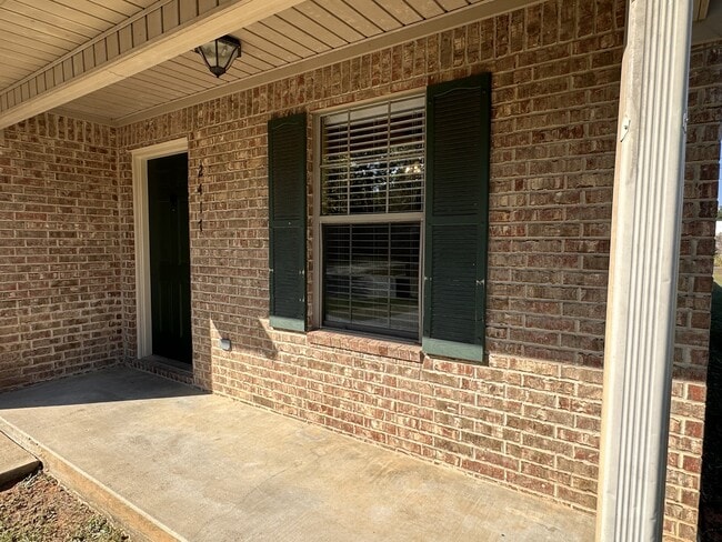Photo - 2417 Laurel St