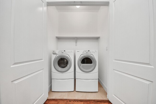 Photo - 620 Rutland St