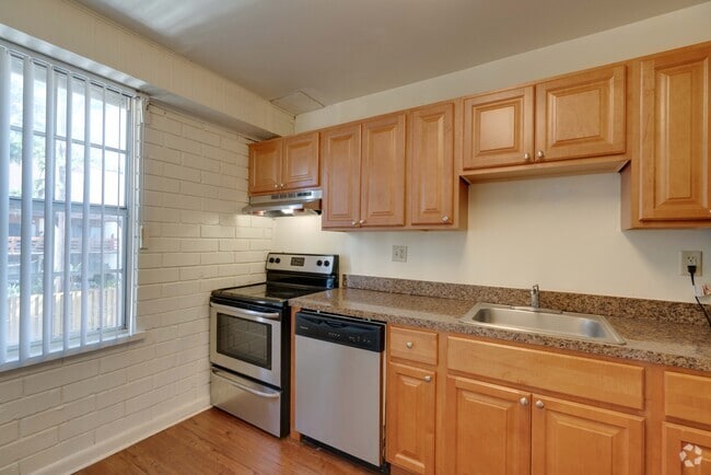 2BR,2BA - 1,000SF