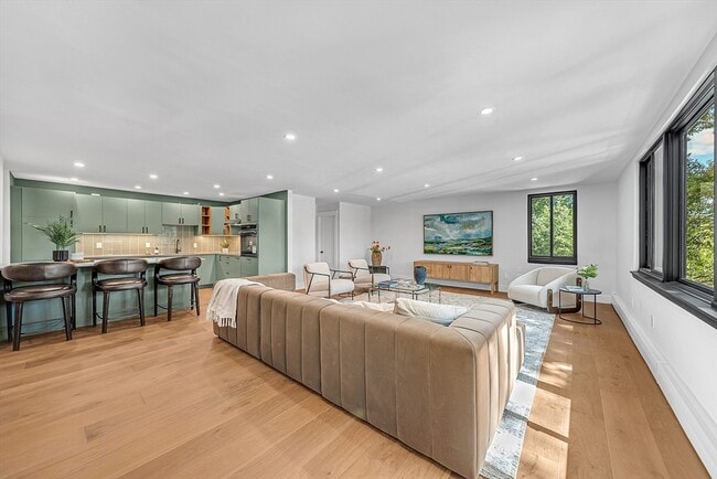 Photo - 935 Washington St Unidad 8 Rental