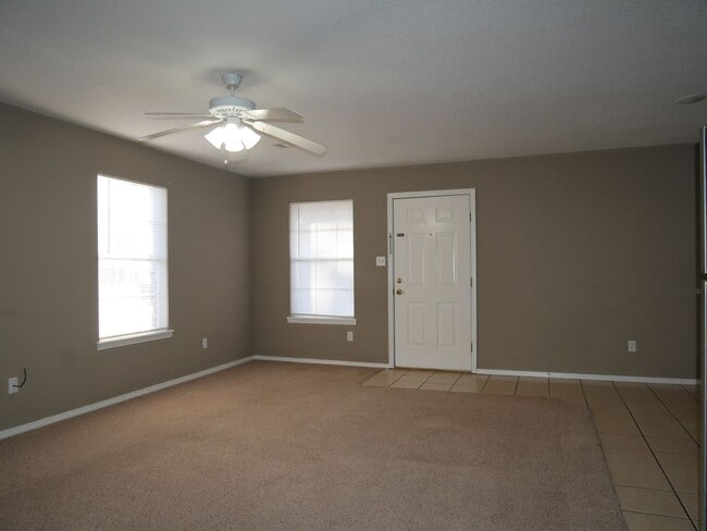 Photo - 5003 S 30th St