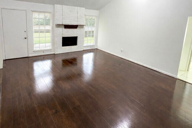 Photo - 4214 Lost Lake Ln