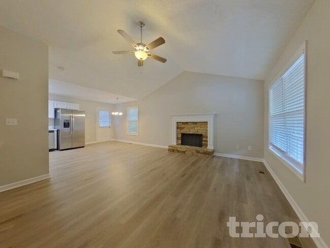 Photo - 334 Jacob Trail