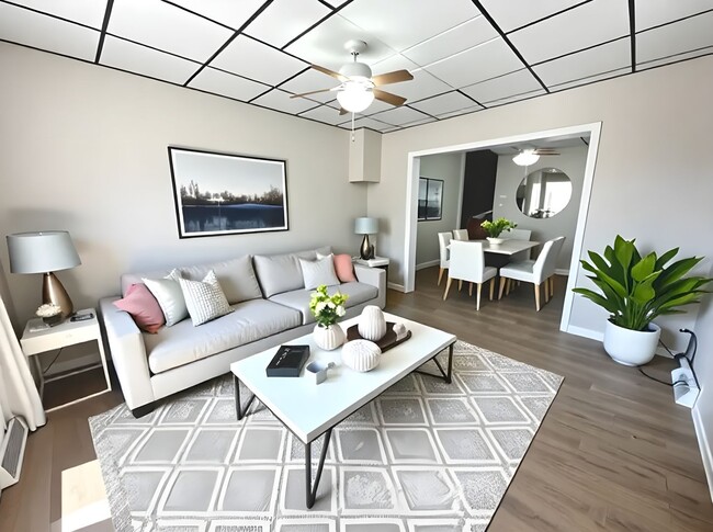 Building Photo - 1 Bedroom with Bonus Room in Lebanon! Rental