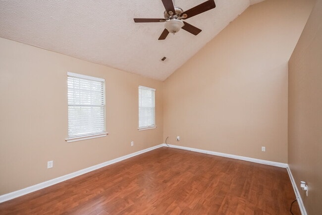 Photo - 130 Branchwood Dr