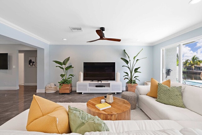 Photo - 2001 NW 36th St Unidad ID1346932P