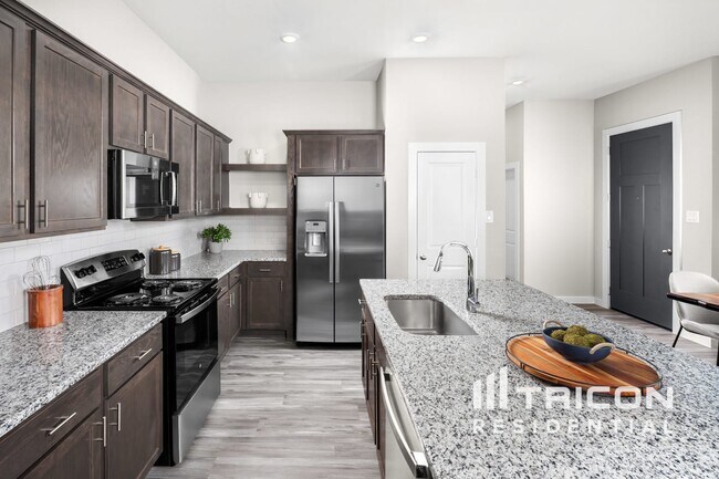 Photo - 9835 Willow Creek Commerce Dr