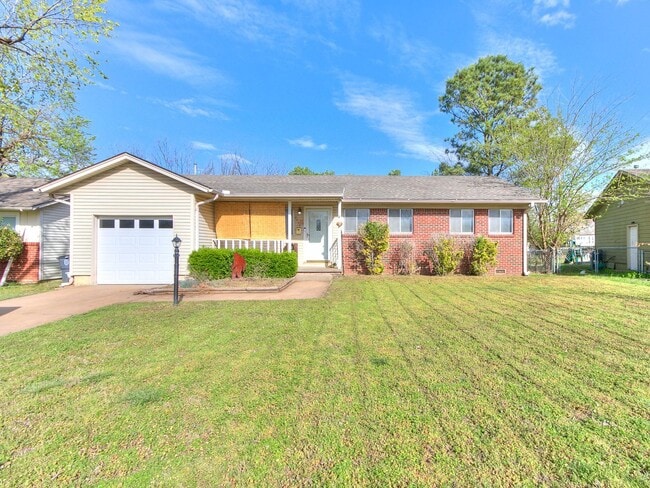 Building Photo - Charming 3-Bedroom Home in Convenient Tulsa Location