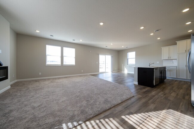 Photo - 7368 183rd St W