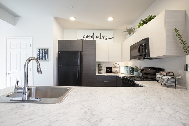 Photo - San Mateo Townhomes