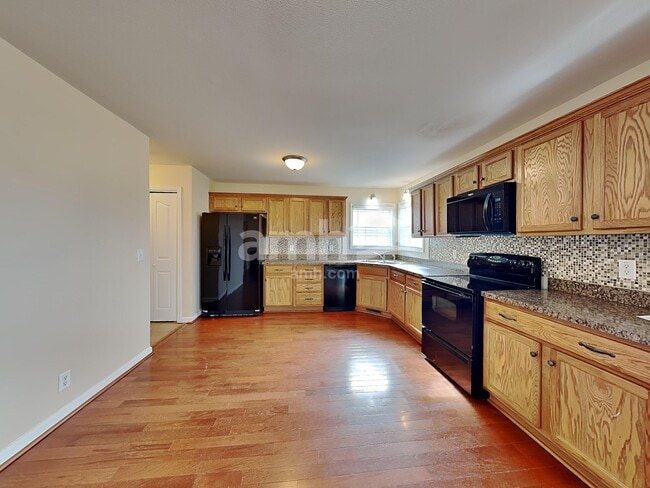 Photo - 3784 Cindy Jo Dr N