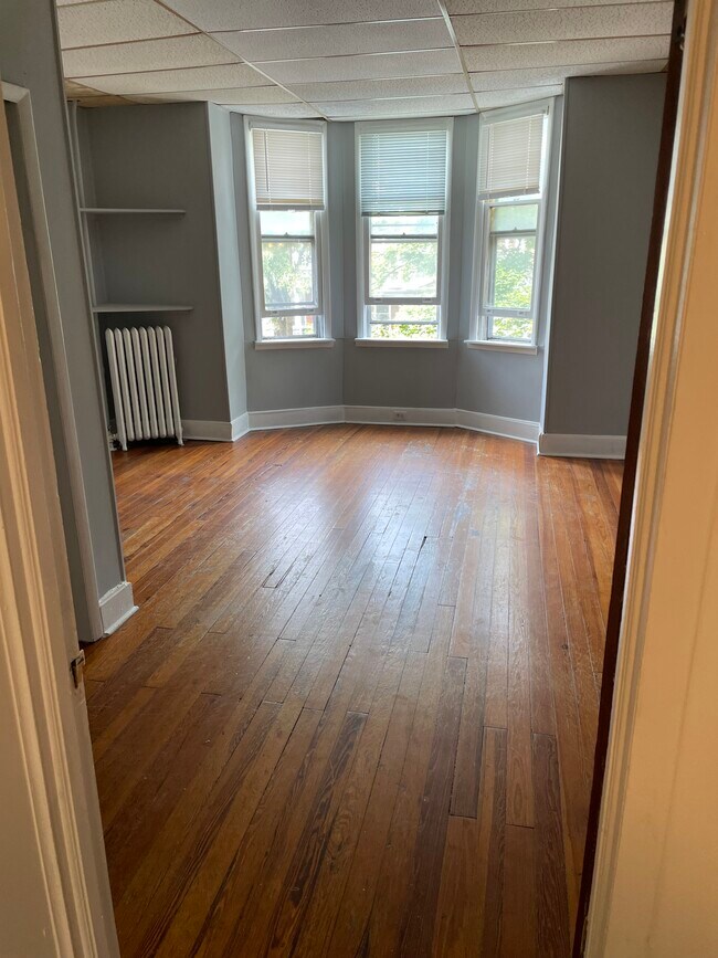 Front Room - 3107 N Calvert St Unit 2