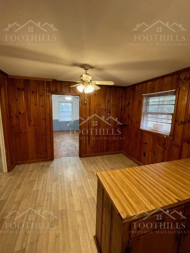 Photo - 124 Pickens Cir