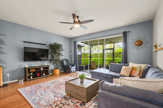 1259 Berkman Cir