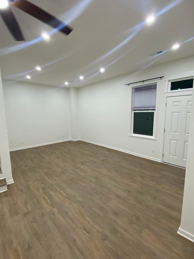 Photo - 203 E Ellsworth St Unit #2